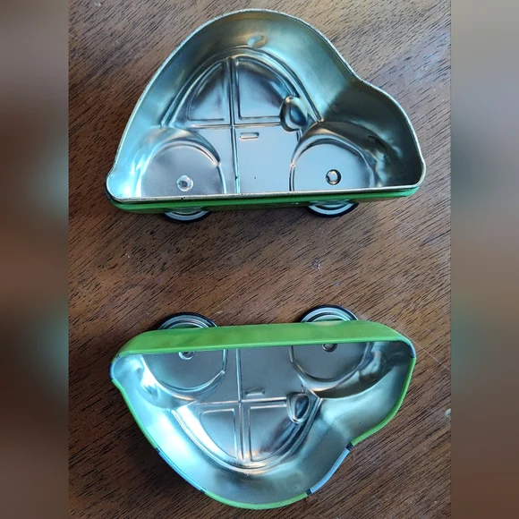 Vintage Muppets Jim Henson Metal Tin Car VW Beetle Kermit Miss Piggy Fozzi Gonzo - Picture 3 of 7